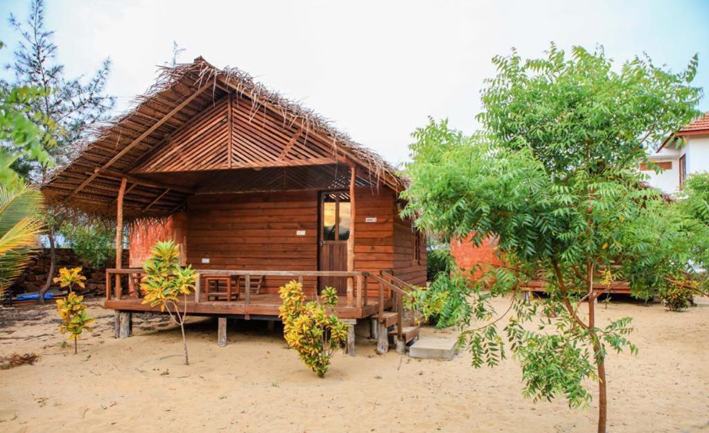 Whisky Point Surf Cabana 阿鲁甘湾 外观 照片