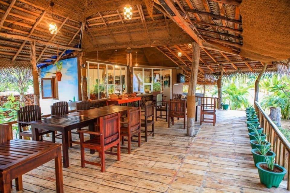 Whisky Point Surf Cabana 阿鲁甘湾 外观 照片
