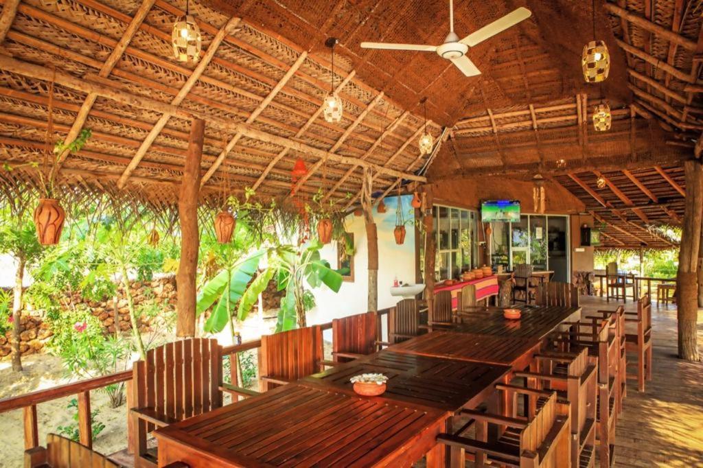 Whisky Point Surf Cabana 阿鲁甘湾 外观 照片